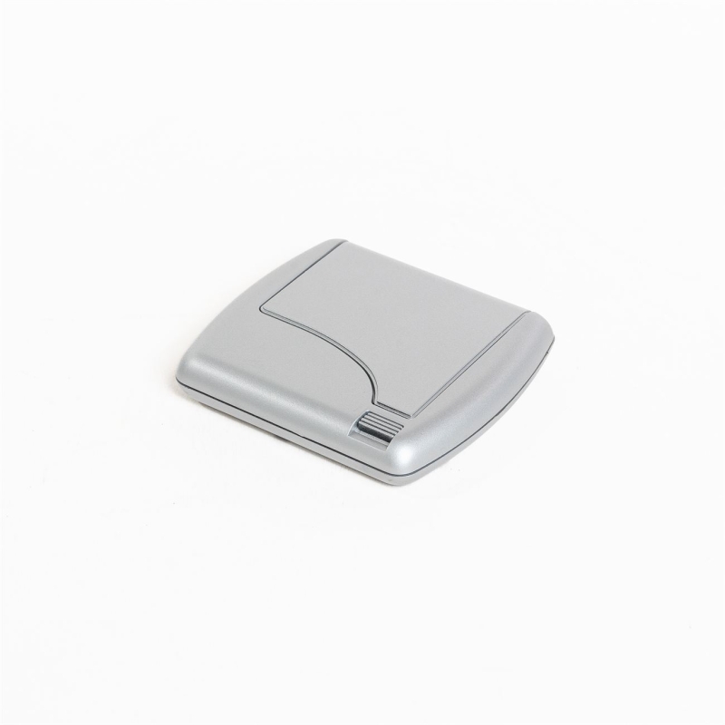 AC171.Reloj de viaje con sistema press up y alarma
