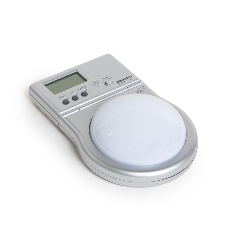 AC193.Reloj de mesa con luz y alarma