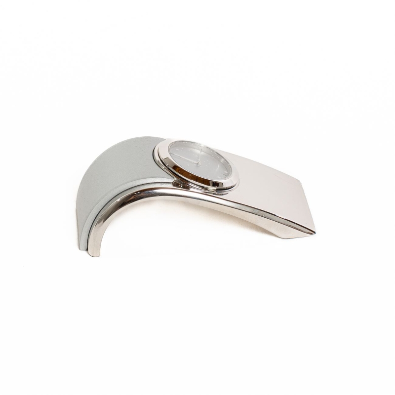 B86313.Reloj de Escritorio Curvo Metálico