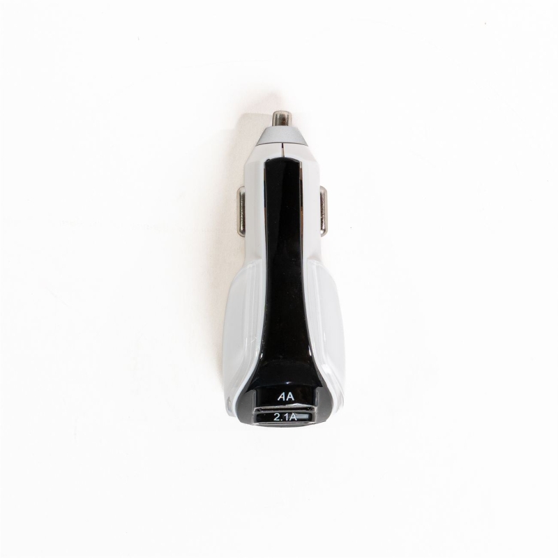 UB145.USB CAR CHARGER