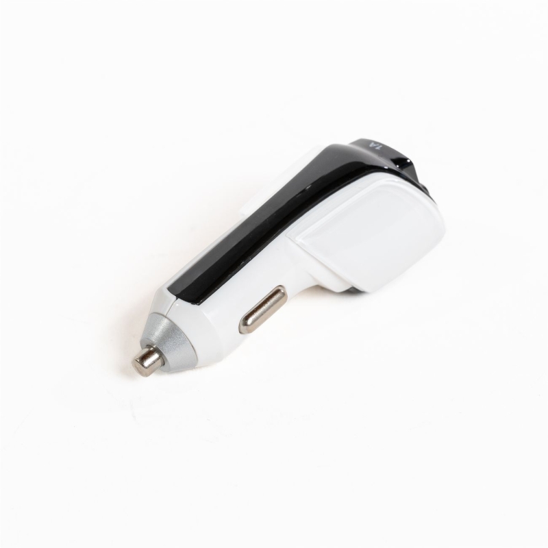 UB145.USB CAR CHARGER