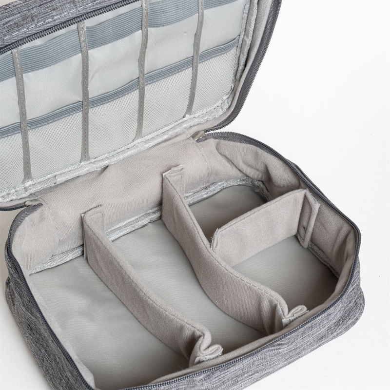 7512.Travel Digital Bag