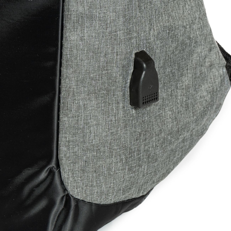 Mochila Porta Notebook con cierre oculto