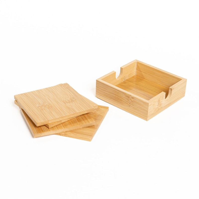 Set de 4 portavasos con base en bamboo