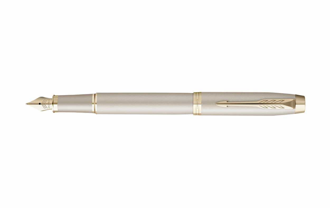 Pluma Parker IM Monochrome