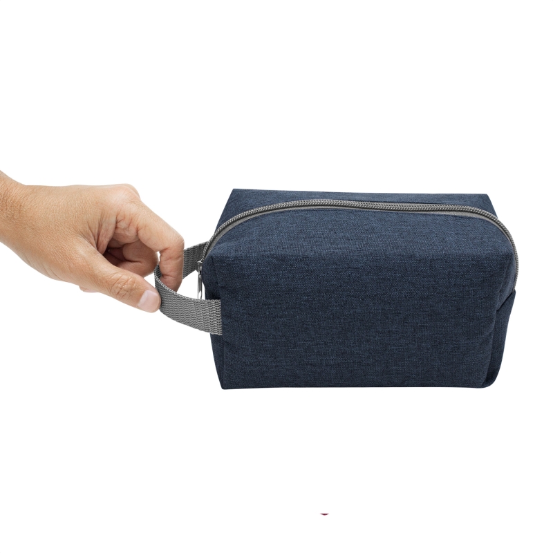 Necessaire